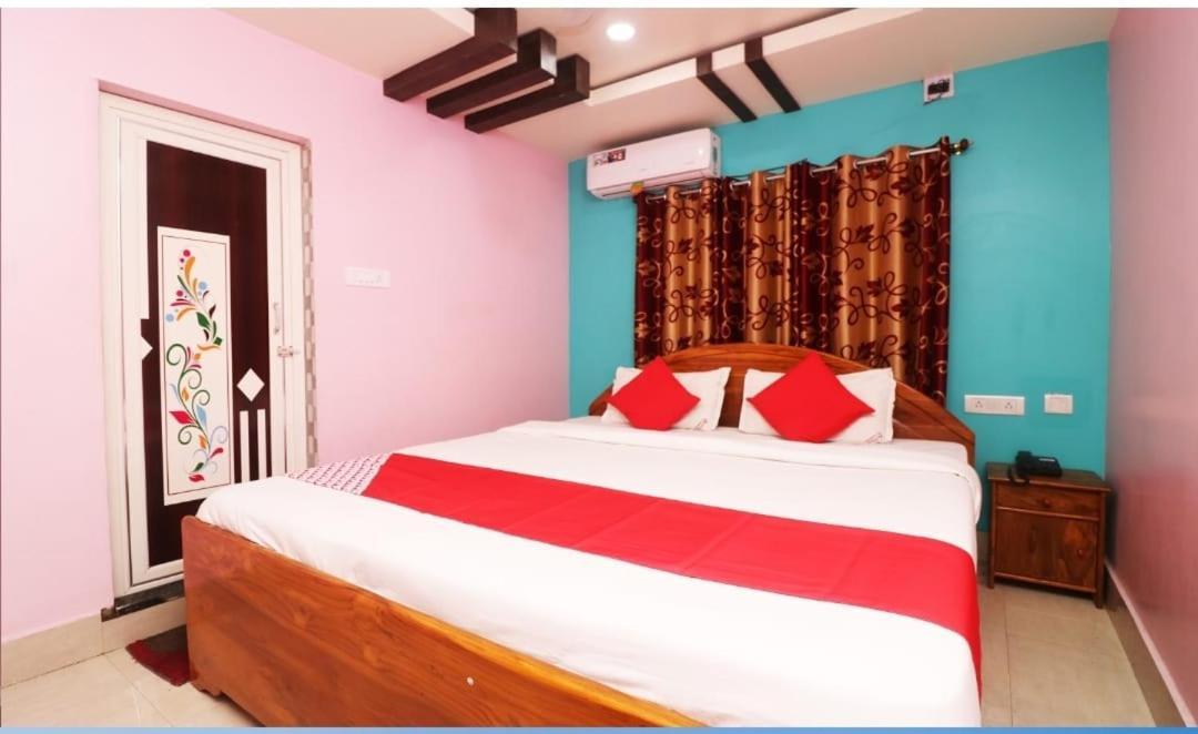 Hotel Ayush International Balasore Buitenkant foto