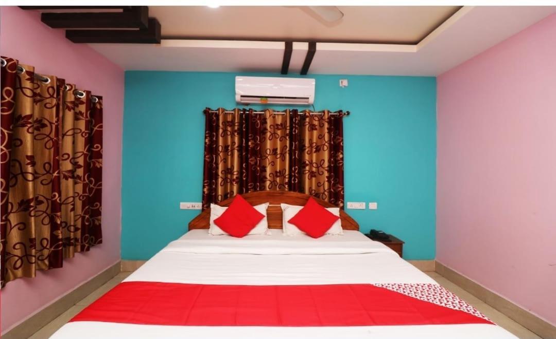 Hotel Ayush International Balasore Buitenkant foto