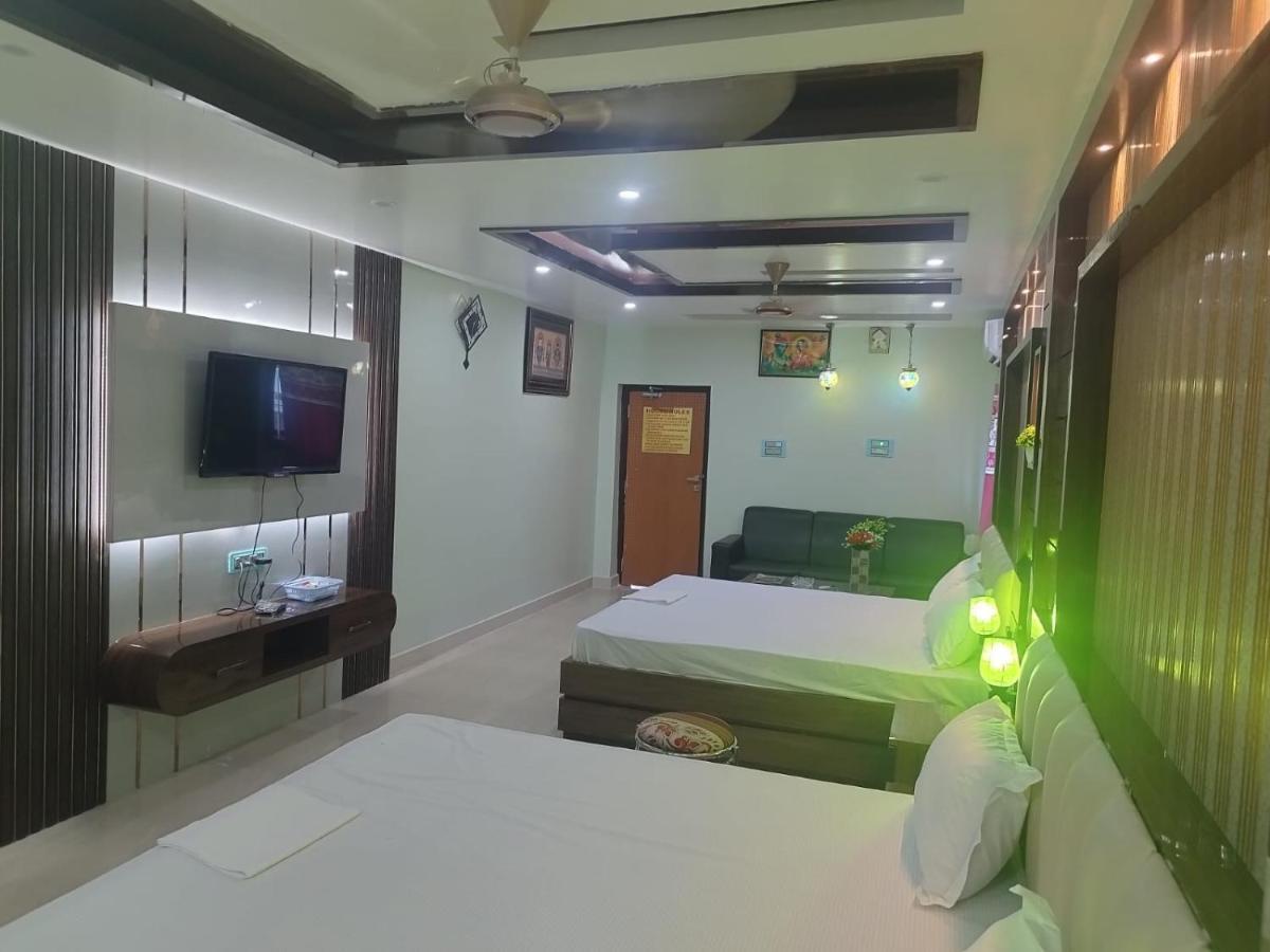 Hotel Ayush International Balasore Buitenkant foto